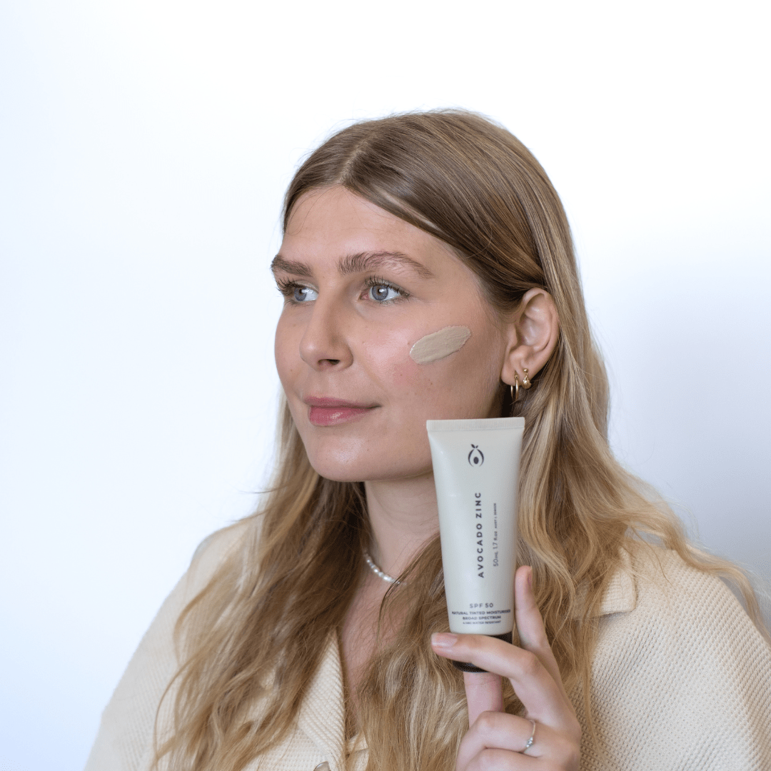 Avocado Zinc Sunscreen Avocado Zinc SPF 50 Natural Tinted Moisturiser – LIGHT | Vegan, Mineral & Dewy Sun Protection (50ml)