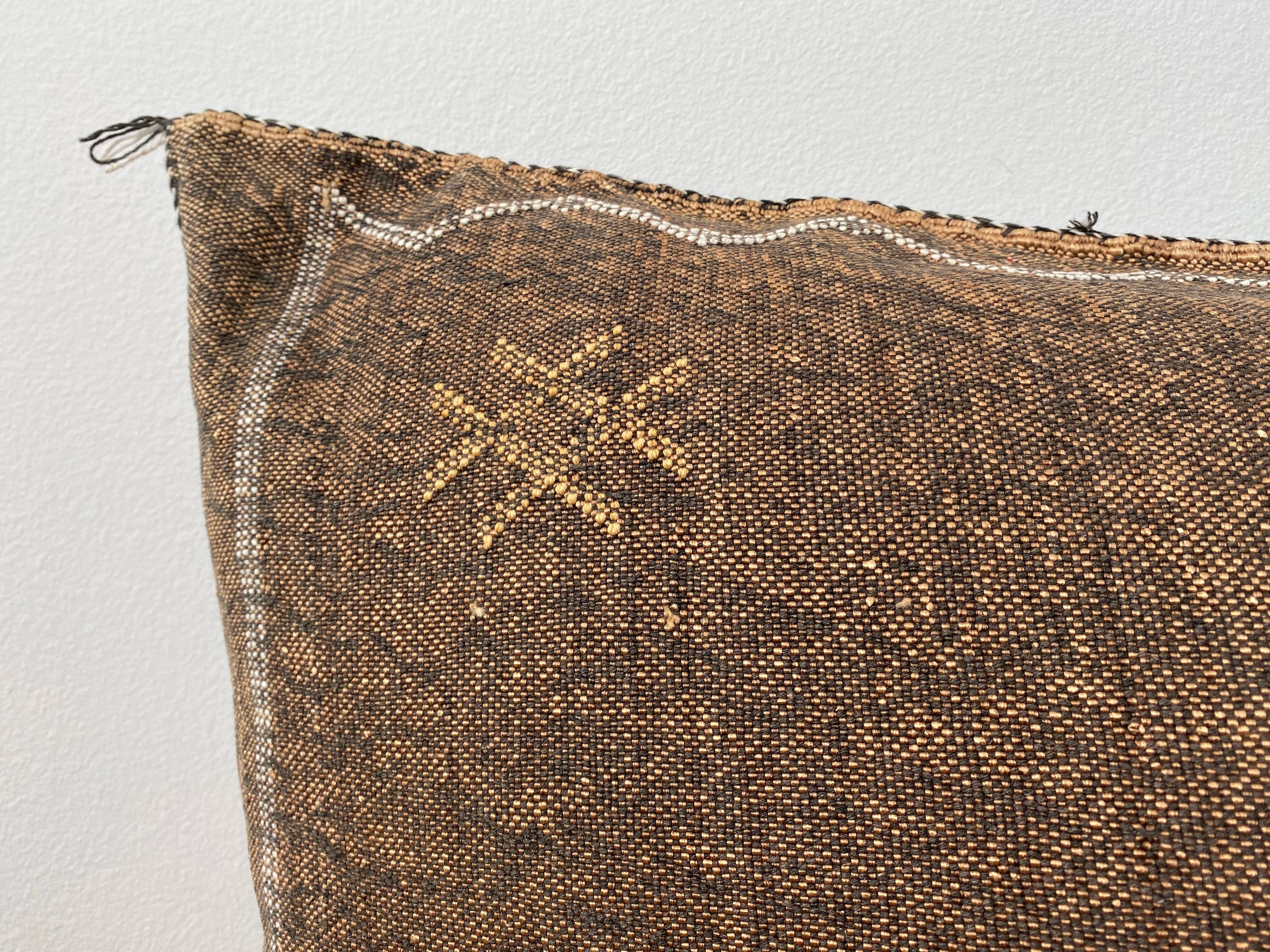 Eclectic Collective Cushion Cover XL Brown Silk Sabra Pillow Cover – Handwoven Cactus Silk Lumbar Cushion (Vegan)