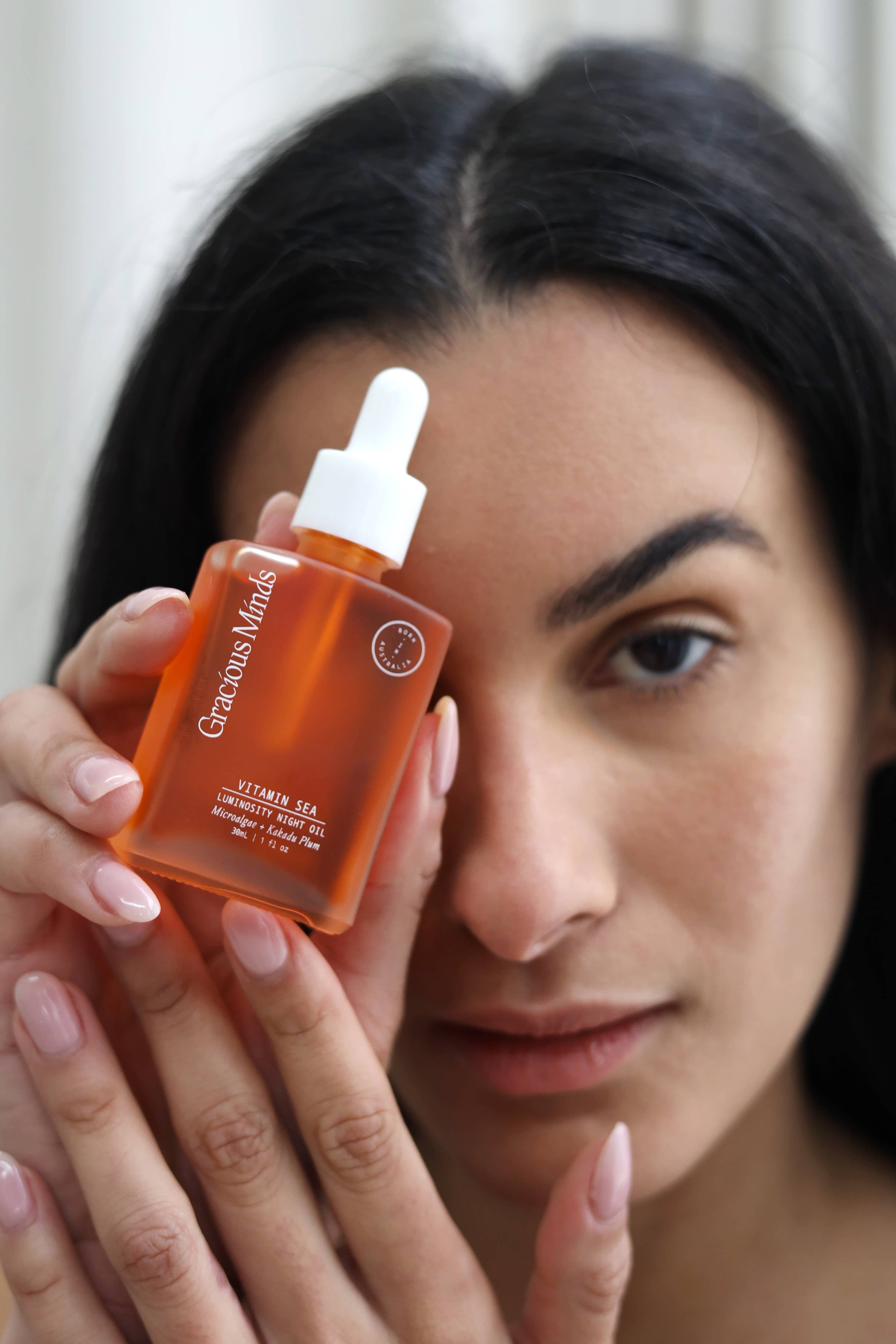 Gracious Minds Night Oil Vitamin Sea Night Oil – Brightening Facial Oil with Vitamin C (30ml)