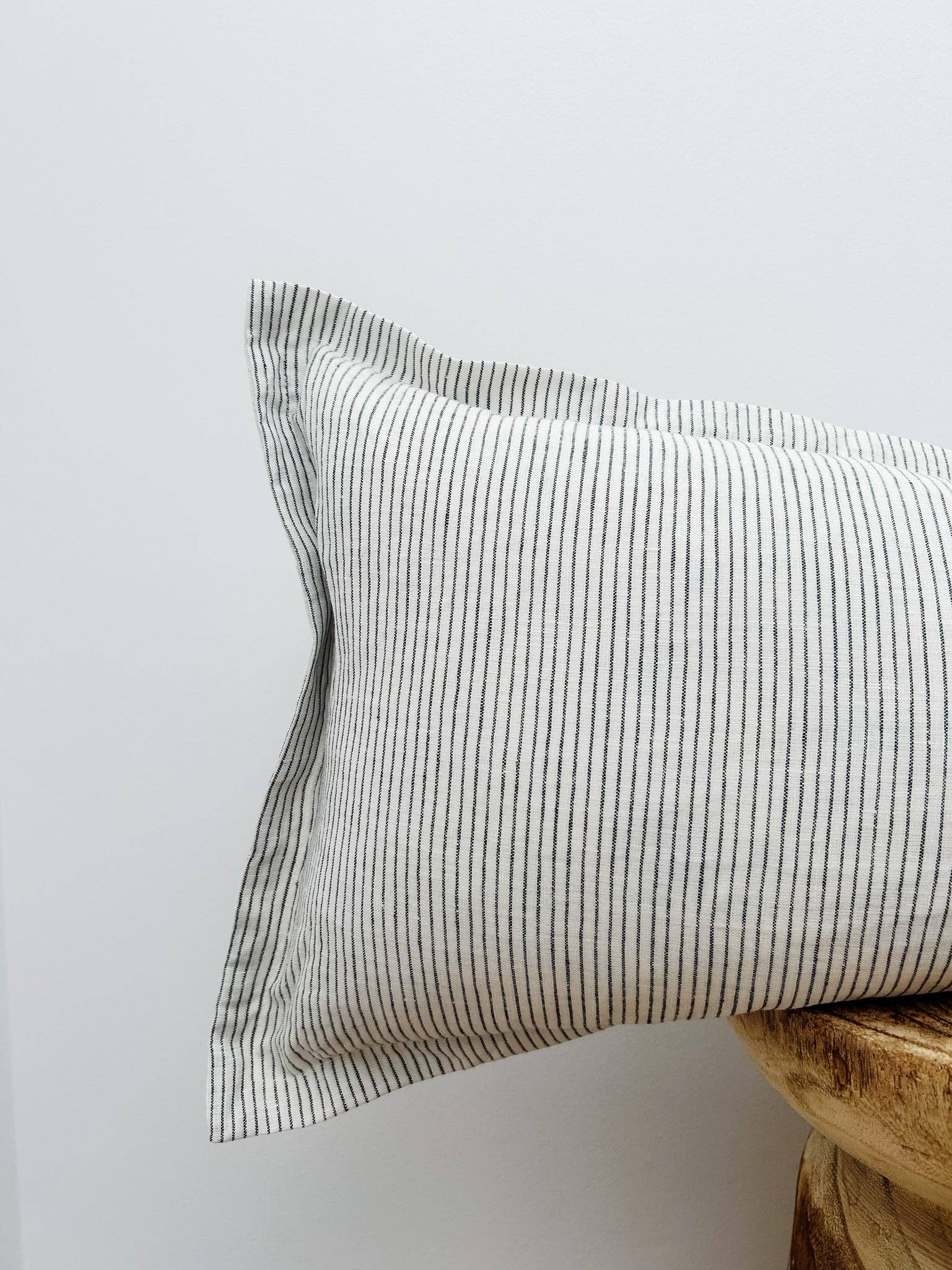 French Linen Lumbar Cushion Cover PinstripeMama and Tochter Cushion Cover French Linen Lumbar Cushion Cover – Pinstripe (70 x 30 cm)