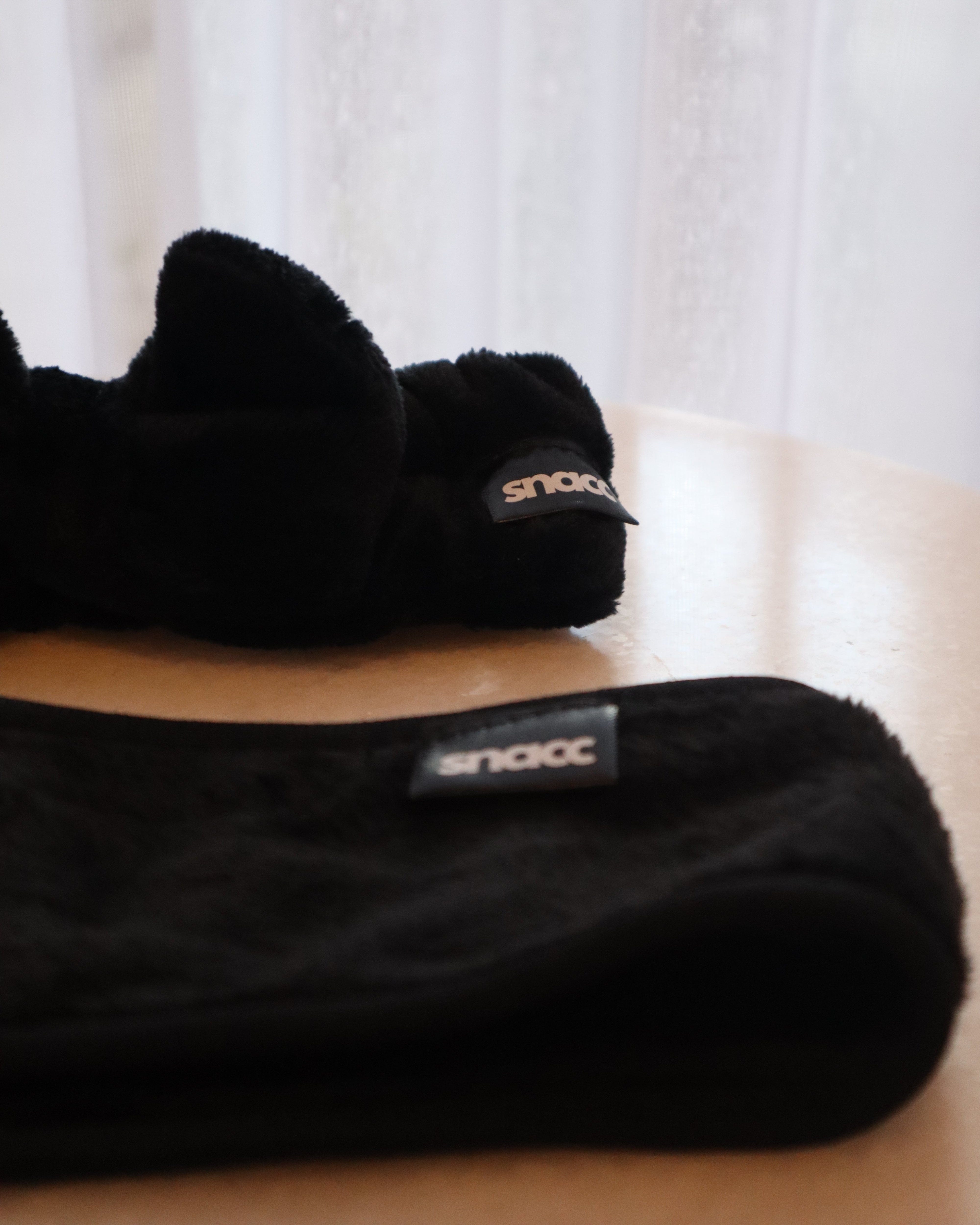 SNACC BEAUTY Beauty Tool Tied & Tucked – Black Bow Skincare Headband